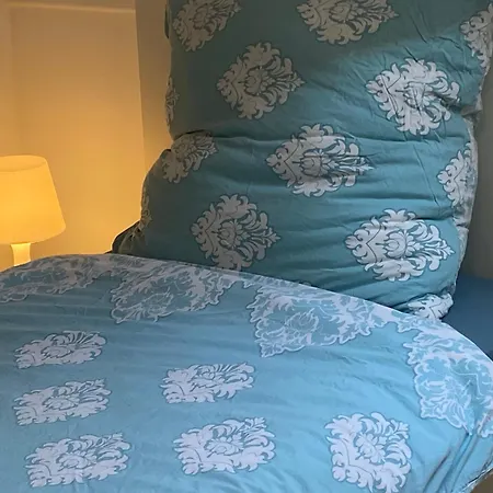 Grosse Dachgeschoss Mit 3 Schlafzimmern, 5 Einzelbetten,balkon